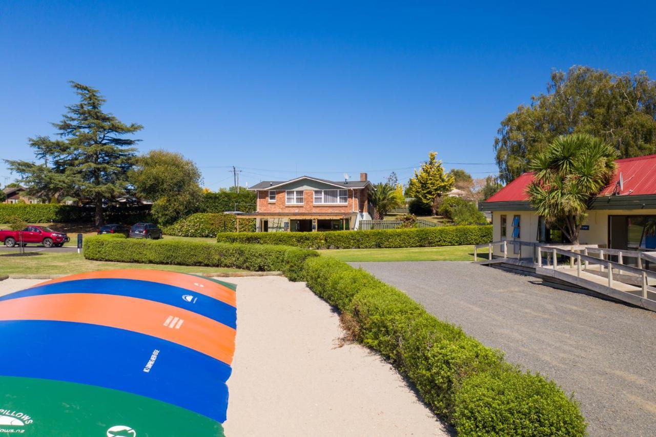 Cambridge Top 10 Holiday Park Extérieur photo